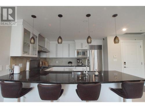 503 1280 Richards Street, Vancouver, BC - Indoor Photo Showing Kitchen With Upgraded Kitchen