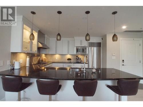 503 1280 Richards Street, Vancouver, BC - Indoor Photo Showing Kitchen With Upgraded Kitchen