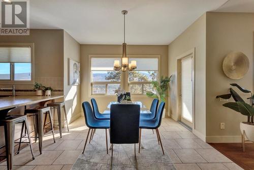 971 Monashee Place Unit# 15, Kelowna, BC - Indoor Photo Showing Dining Room