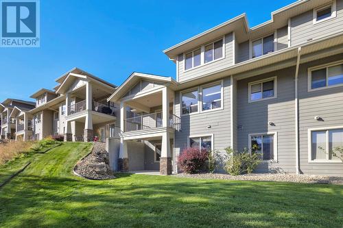 971 Monashee Place Unit# 15, Kelowna, BC - Outdoor With Facade