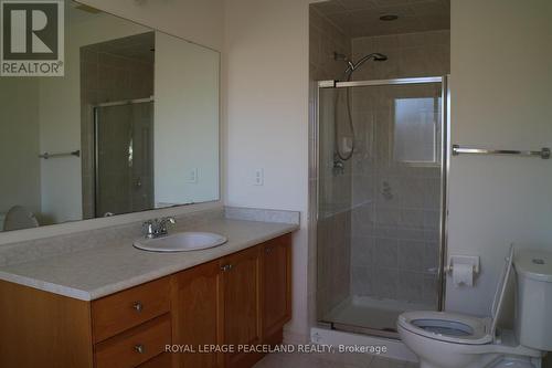 53 Charles Sturdy Road, Markham, ON - Indoor Photo Showing Bathroom