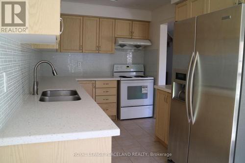 53 Charles Sturdy Road, Markham, ON - Indoor Photo Showing Kitchen With Double Sink