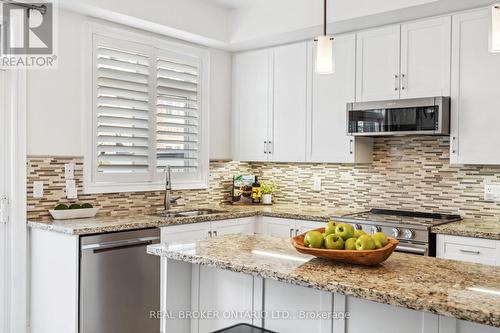 26 Mendota Road, Toronto, ON - Indoor Photo Showing Kitchen With Upgraded Kitchen