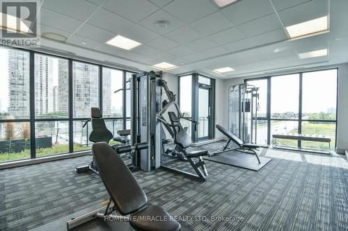 602 - 55 Eglinton Avenue W, Mississauga, ON - Indoor Photo Showing Gym Room