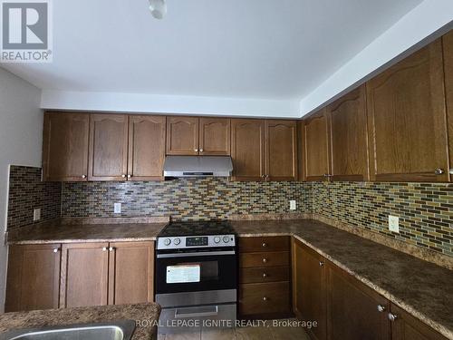 167 Armstrong Crescent, Bradford West Gwillimbury, ON - Indoor Photo Showing Kitchen With Upgraded Kitchen