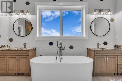 Neudorf Acreage, Corman Park Rm No. 344, SK - Indoor Photo Showing Bathroom