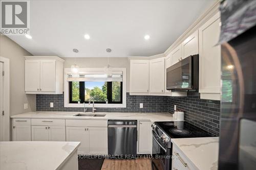 1164 Studiman Road, Cambridge, ON - Indoor Photo Showing Kitchen With Double Sink With Upgraded Kitchen