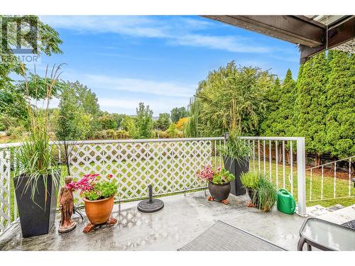 1830 Riverside Avenue, Kelowna, BC - Outdoor With Deck Patio Veranda