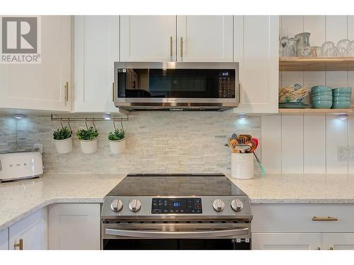 3930 20 Street Unit# 4, Vernon, BC - Indoor Photo Showing Kitchen With Upgraded Kitchen