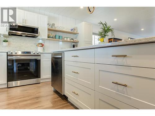 3930 20 Street Unit# 4, Vernon, BC - Indoor Photo Showing Kitchen With Upgraded Kitchen