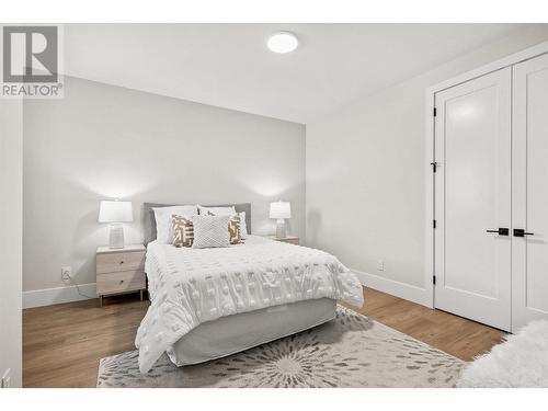 459 Vision Court, Kelowna, BC - Indoor Photo Showing Bedroom