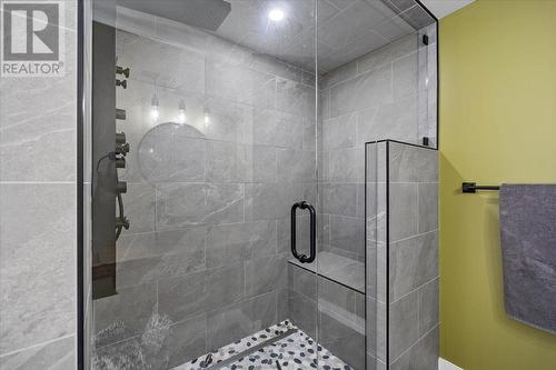 2269 Solsqua Road, Sicamous, BC - Indoor Photo Showing Bathroom