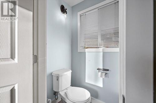 2269 Solsqua Road, Sicamous, BC - Indoor Photo Showing Bathroom