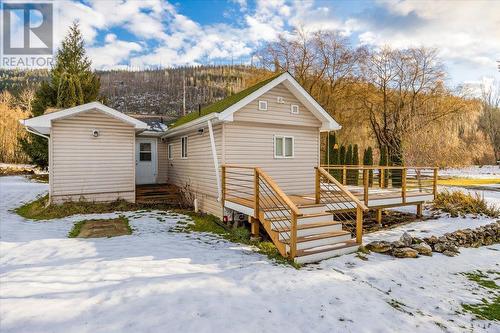 2269 Solsqua Road, Sicamous, BC - Outdoor