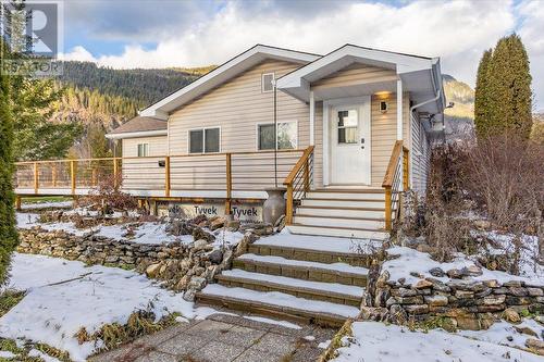 2269 Solsqua Road, Sicamous, BC - Outdoor