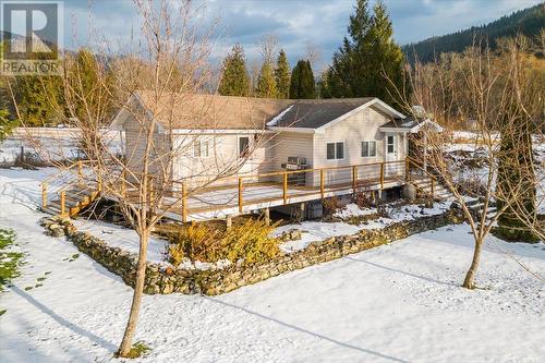 2269 Solsqua Road, Sicamous, BC - Outdoor