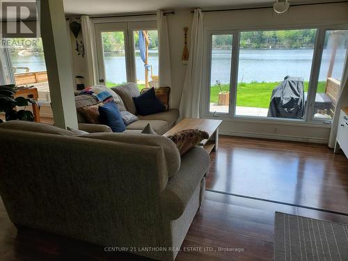 573 Pine Point Lane, Centre Hastings, ON - Indoor Photo Showing Living Room