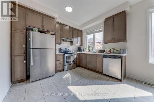 21 Fusilier Drive, Toronto, ON - Indoor Photo Showing Kitchen