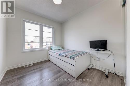 21 Fusilier Drive, Toronto, ON - Indoor Photo Showing Bedroom