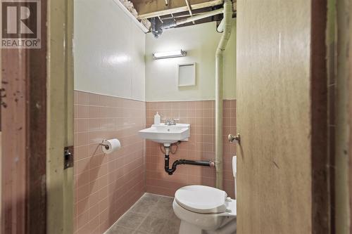 47 Arizona Ave, Sault Ste. Marie, ON - Indoor Photo Showing Bathroom