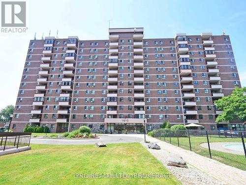 906 - 1615 Bloor Street, Mississauga, ON - Outdoor With Balcony With Facade