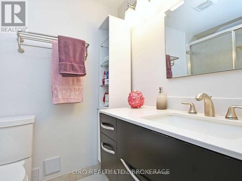 906 - 1615 Bloor Street, Mississauga, ON - Indoor Photo Showing Bathroom