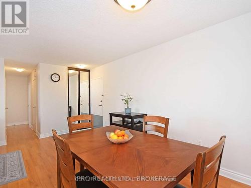 906 - 1615 Bloor Street, Mississauga, ON - Indoor Photo Showing Dining Room