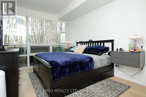 415 - 8 Fieldway Road, Toronto, ON - Indoor Photo Showing Bedroom