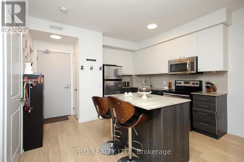 415 - 8 Fieldway Road, Toronto, ON - Indoor Photo Showing Kitchen With Stainless Steel Kitchen