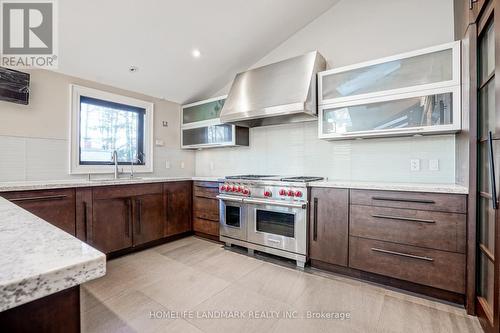 1558 Spring Road, Mississauga, ON - Indoor Photo Showing Kitchen