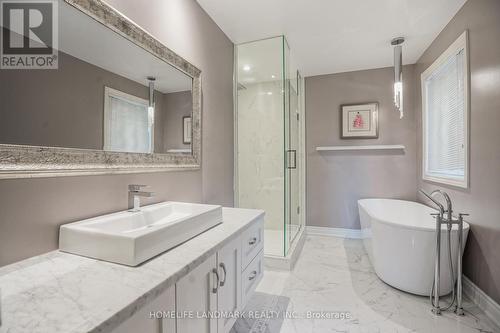 1558 Spring Road, Mississauga, ON - Indoor Photo Showing Bathroom