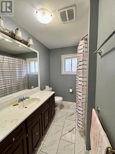 3 Caroline Street, Kawartha Lakes, ON - Indoor Photo Showing Bathroom