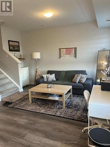 59 - 6705 Cropp Street, Niagara Falls, ON - Indoor Photo Showing Living Room