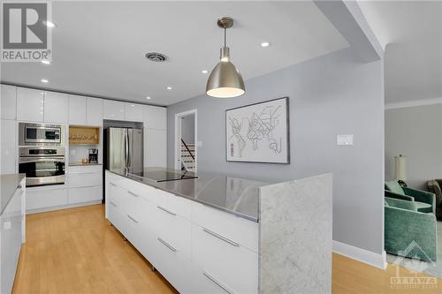 519 Penhill Avenue, Ottawa, ON - Indoor Photo Showing Kitchen With Stainless Steel Kitchen With Upgraded Kitchen