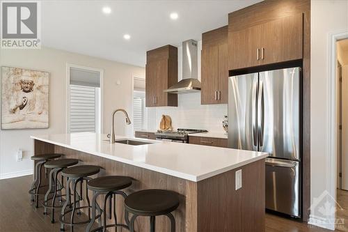 1060 Kijik Crescent, Ottawa, ON - Indoor Photo Showing Kitchen With Upgraded Kitchen