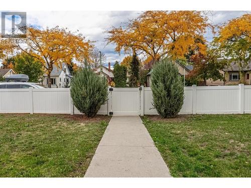 781 Sutherland Avenue Avenue, Kelowna, BC - Outdoor