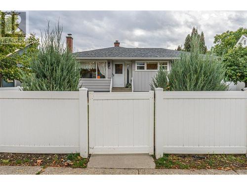 781 Sutherland Avenue Avenue, Kelowna, BC - Outdoor