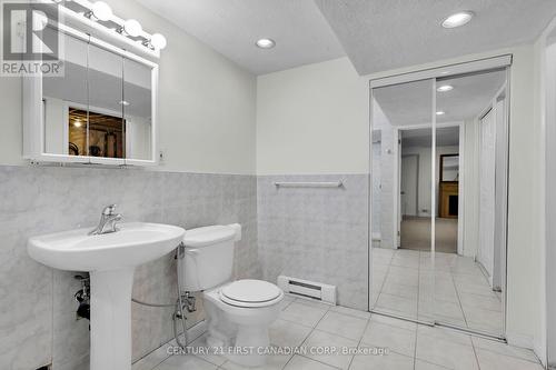 14 - 50 Chapman Court, London, ON - Indoor Photo Showing Bathroom