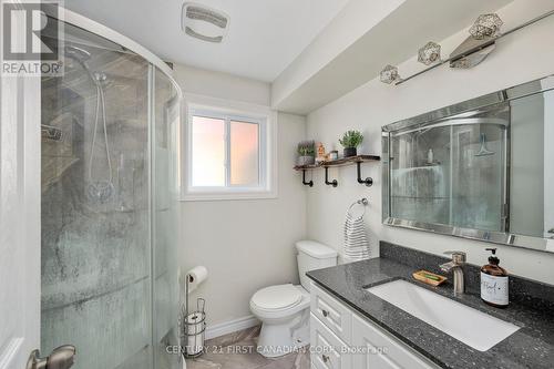 59 Downing Crescent S, London, ON - Indoor Photo Showing Bathroom