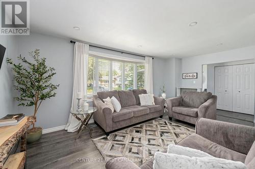 59 Downing Crescent S, London, ON - Indoor Photo Showing Living Room