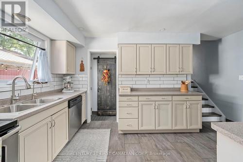 59 Downing Crescent S, London, ON - Indoor Photo Showing Kitchen With Double Sink