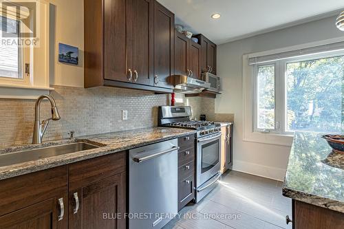 166 Thornton Avenue, London, ON - Indoor Photo Showing Kitchen