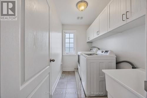 76 Forsyth Crescent E, Barrie, ON - Indoor Photo Showing Laundry Room