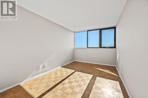 2405 - 1333 Bloor Street, Mississauga, ON - Indoor Photo Showing Other Room