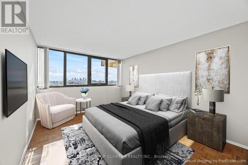 2405 - 1333 Bloor Street, Mississauga, ON - Indoor Photo Showing Bedroom