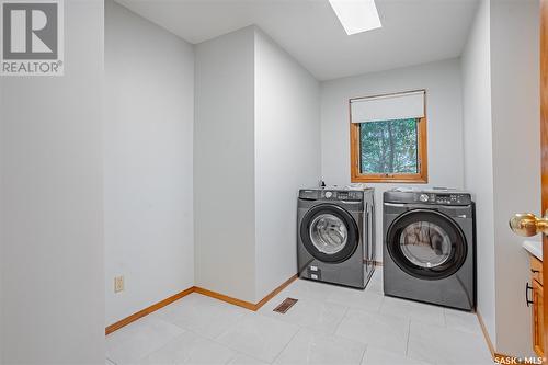 216 2Nd Street N, Wakaw, SK - Indoor Photo Showing Laundry Room