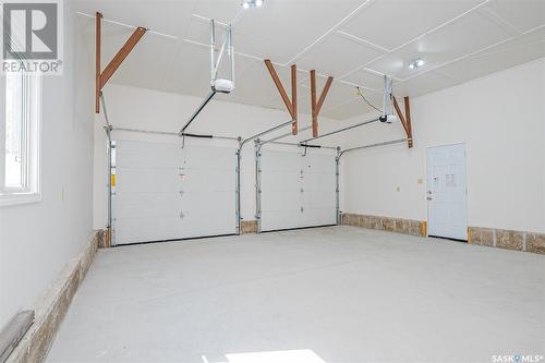 216 2Nd Street N, Wakaw, SK - Indoor Photo Showing Garage