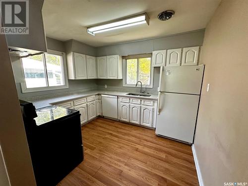 2778 Mcara Street, Regina, SK - Indoor Photo Showing Kitchen With Double Sink