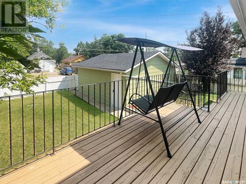 229 6Th Avenue Nw, Swift Current, SK - Outdoor With Deck Patio Veranda With Exterior