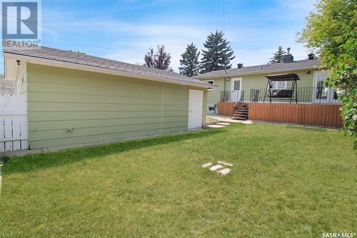 229 6Th Avenue Nw, Swift Current, SK - Outdoor With Deck Patio Veranda With Exterior